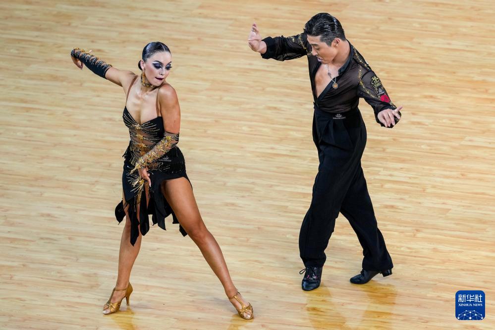 拉丁舞半决, 于秋璠在比