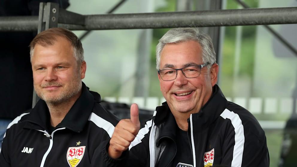 销售总监, 出极大兴趣 销售总监, 出极大兴趣