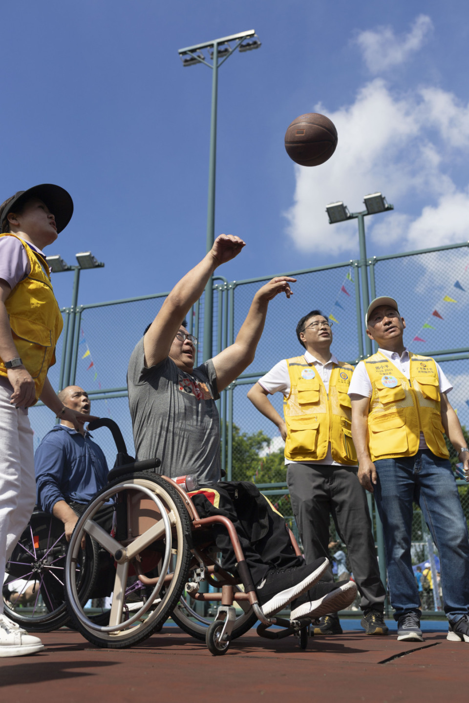 特奥嘉年华, ivnrT, inews 特奥嘉年华, ivnrT, inews