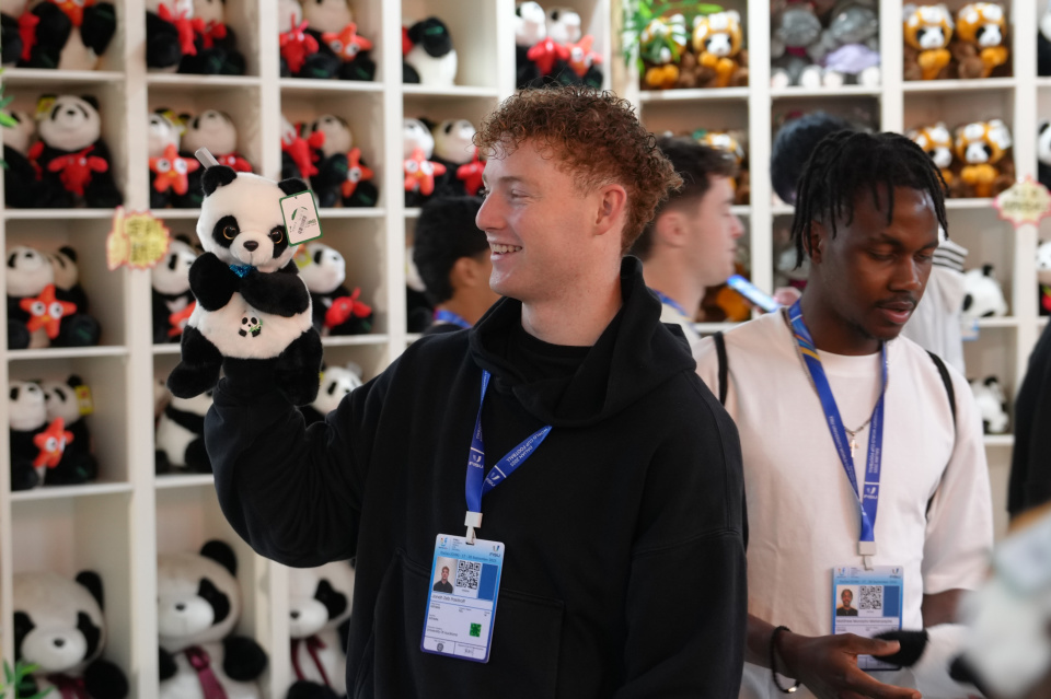 裁判员等在, Ckt