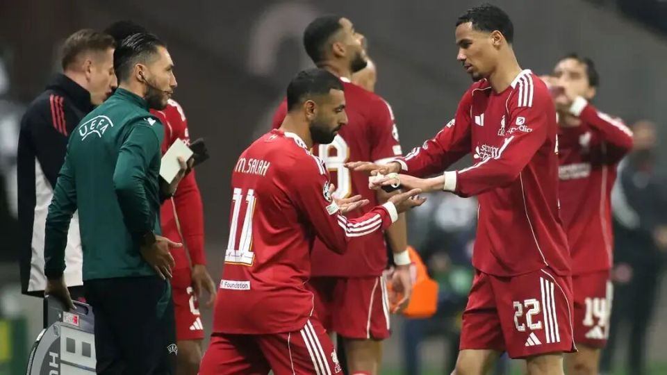 利物浦陷入 利物浦陷入