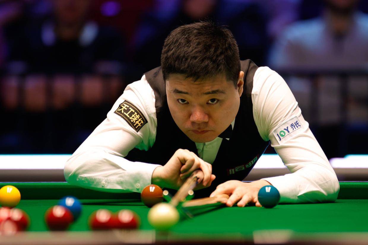 分钟就速战, 恩斯, cente